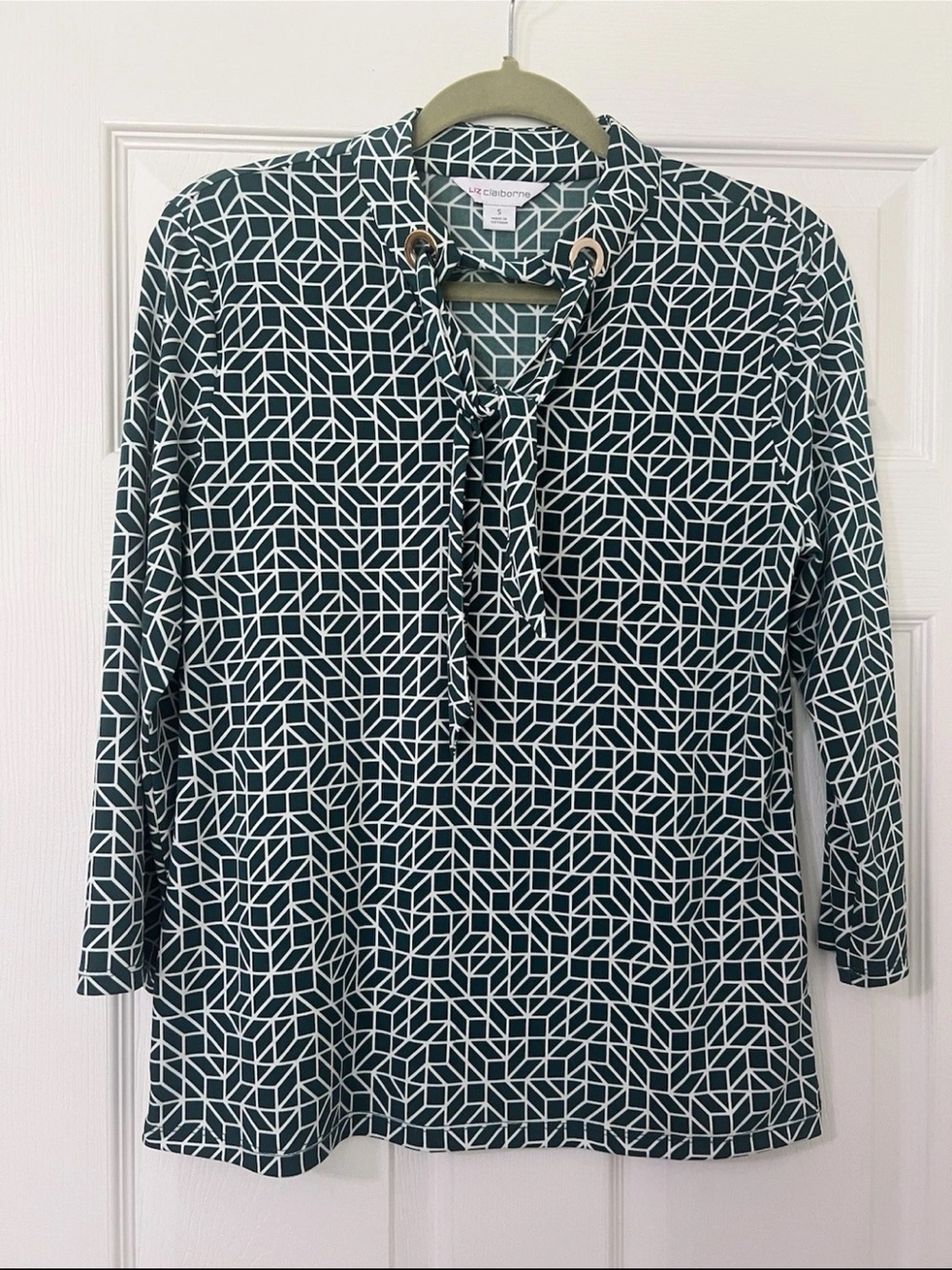 Liz Claiborne Geometric Tie-Neck Top - Green & White S